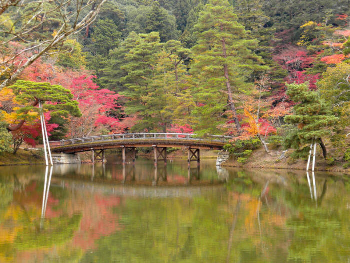 Японский сад. Ансамбль императорской виллы Сюгакуин в Киото. Shugakuin Imperial Villa
