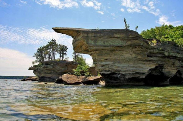 Остров Turnip Rock