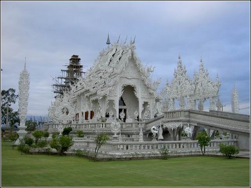 Wat Rong Khun – белоснежный буддийский рай Wat Rong Khun – белоснежный буддийский рай