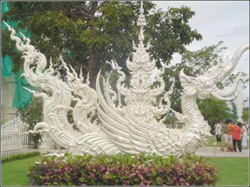 Wat Rong Khun – белоснежный буддийский рай Wat Rong Khun – белоснежный буддийский рай